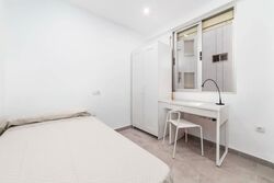 Paya Lebar Gardens (D19), Terrace #567987661